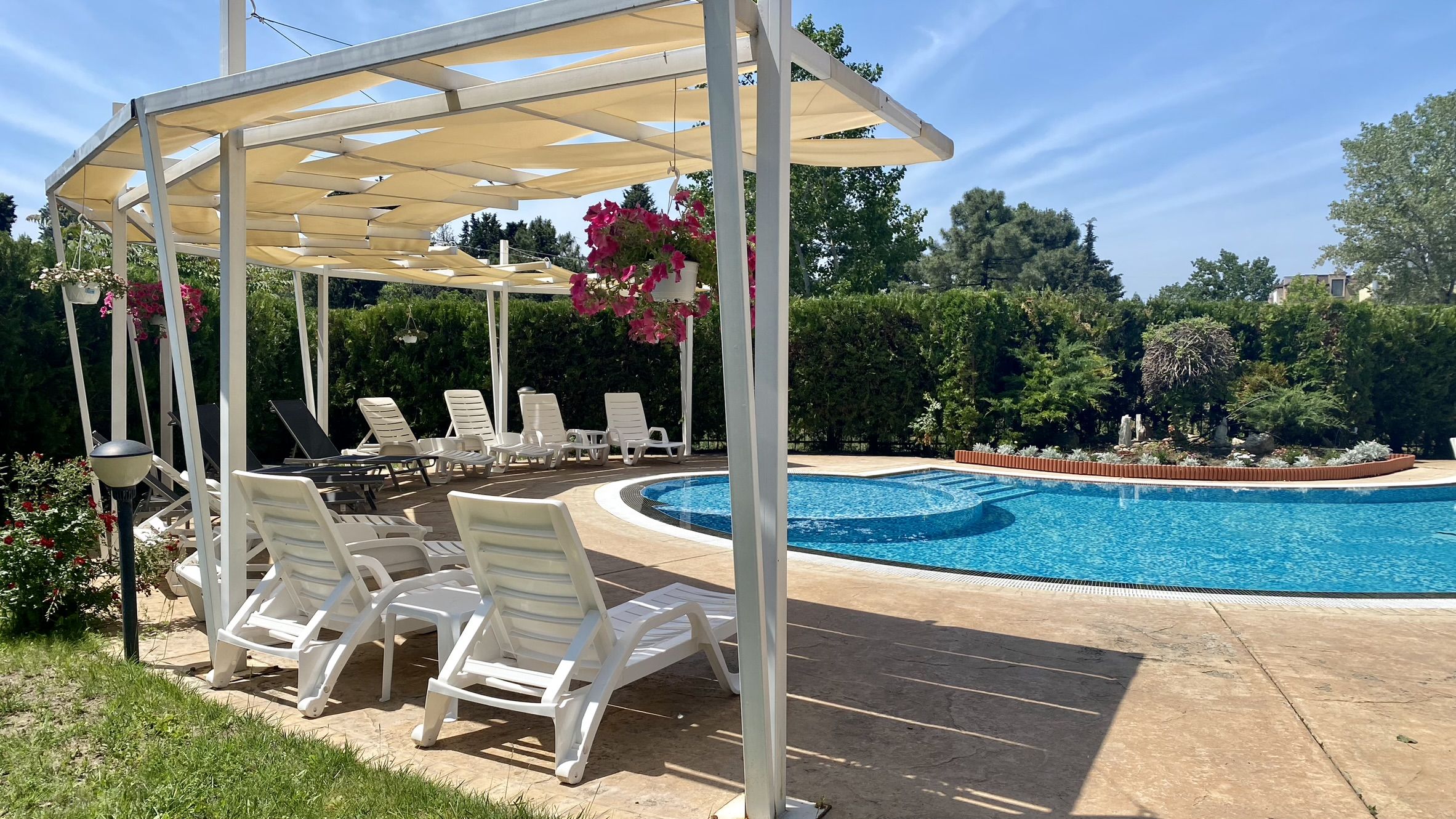 Братанов Вип Зона Мезонети 606 & 609