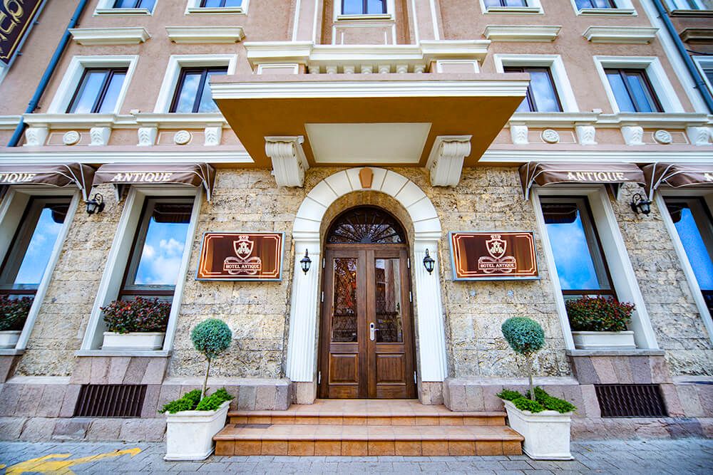 Хотел Антик