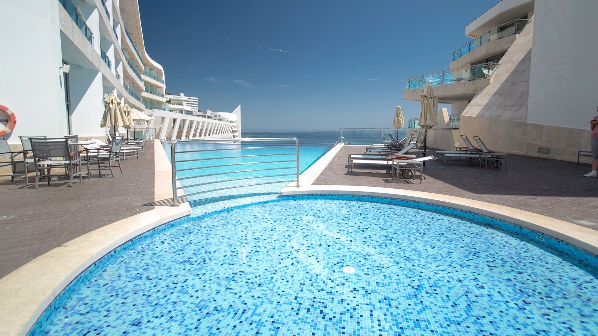 Sunrise Hotel