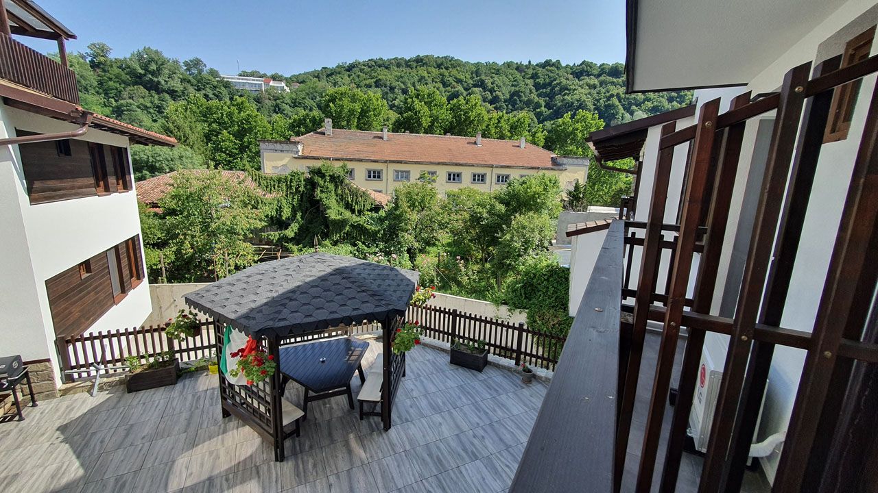 Tarnovgrad Apartments