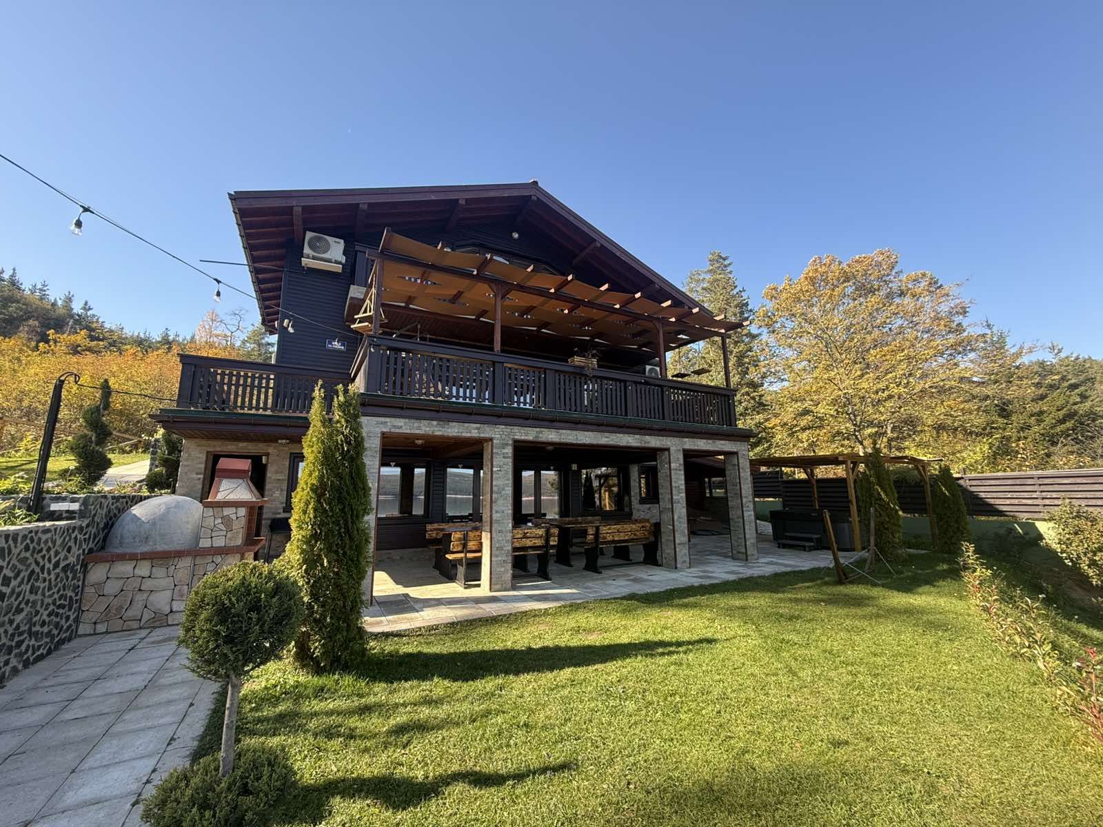 Villa Iskar Lake Residence